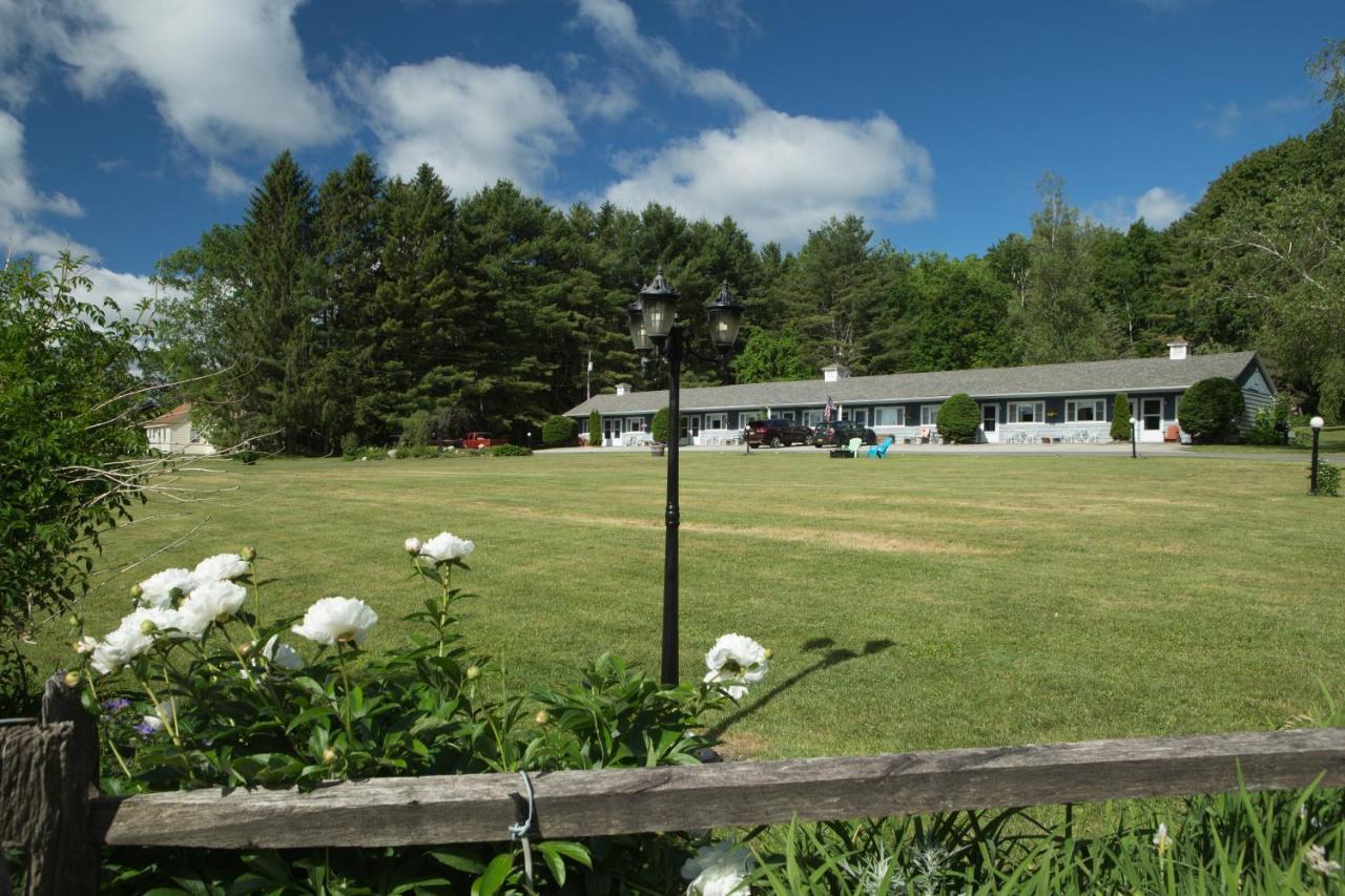 Governor'S Rock Motel Shaftsbury Экстерьер фото