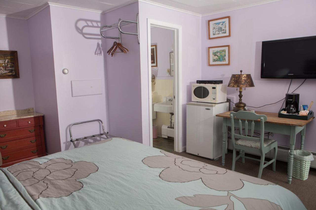 Governor'S Rock Motel Shaftsbury Экстерьер фото