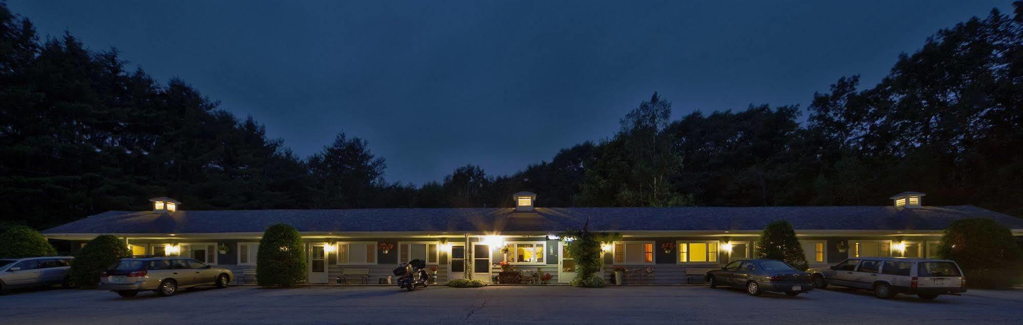 Governor'S Rock Motel Shaftsbury Экстерьер фото